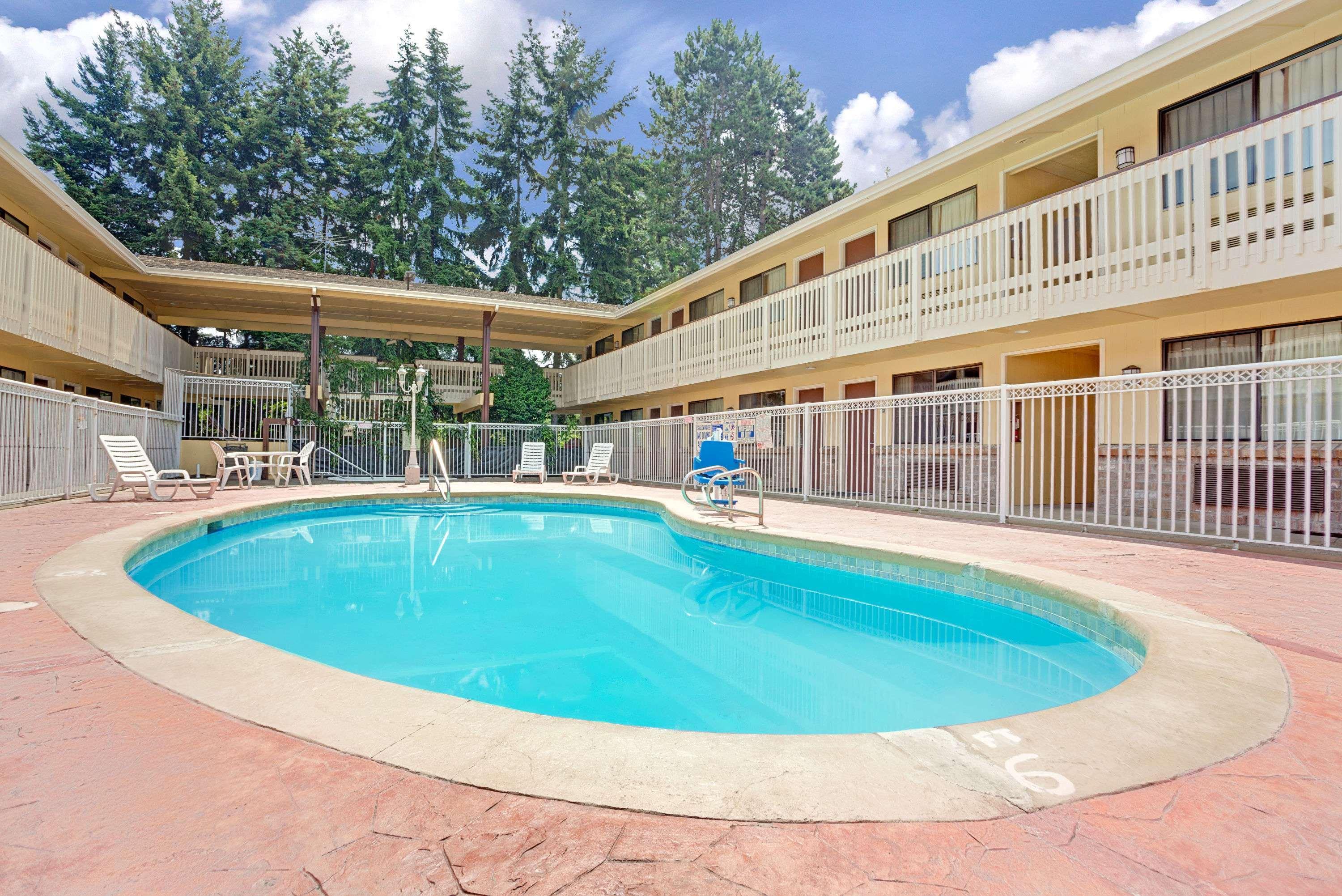 Fairbridge Inn Express Таквила Экстерьер фото
